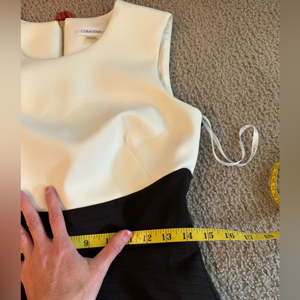 Calvin Klein sheath dress - Picture 4 of 10